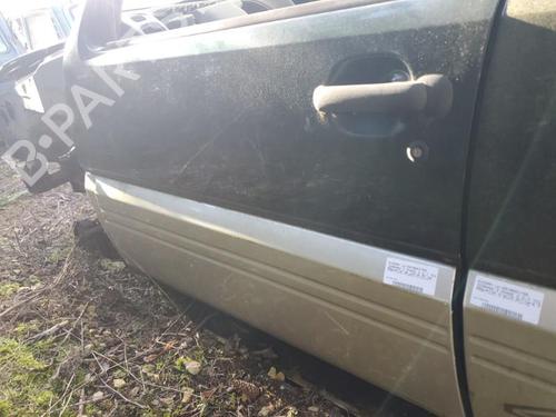 Used Left front door NISSAN TERRANO II (R20) 2.7 TDi 4WD (125 hp) 22118131