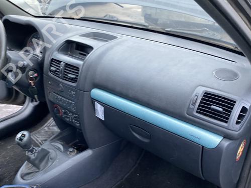 Used Dashboard RENAULT CLIO II (BB_, CB_) 1.4 16V (B/CB0P, BB13) (98 hp) 30793347