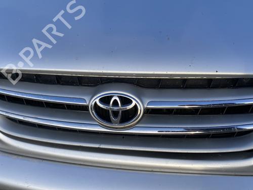 Used Grille TOYOTA PICNIC (_XM1_) 2.2 D (CMX10_, CXM10G) (90 hp) 31643013