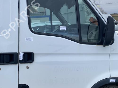 Used Right front door RENAULT MASTER II Van (FD) 2.5 dCi (FD02) (101 hp) 23783958