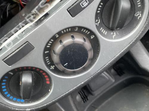 Used Climate control OPEL CORSA D (S07) 1.0 (L08, L68) (65 hp) 30969773