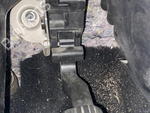 Pedal RENAULT MEGANE IV Hatchback (B9A/M/N_) 1.5 dCi 110 (B9A3) | BP29243295I4 