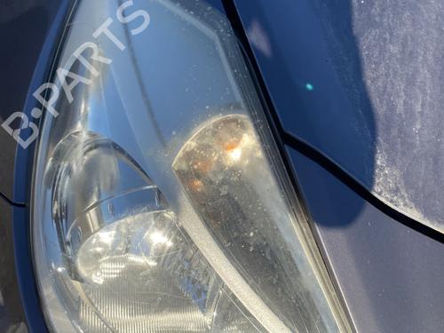 Used Right headlight RENAULT CLIO III (BR0/1, CR0/1) 1.5 dCi (BR17, CR17) (86 hp) 28965261