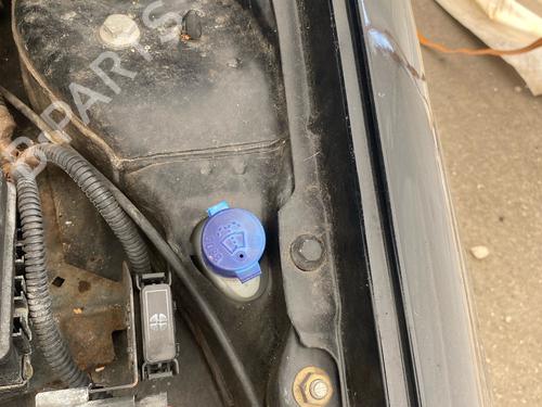 Used Windscreen washer tank Windscreen washer tank 37194566 37194566