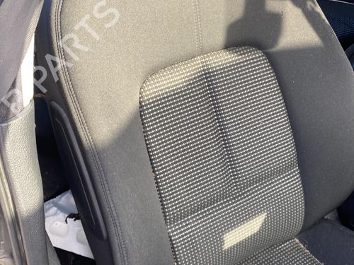 Right front seat PEUGEOT 407 (6D_) 2.0 HDi 135 (6DRHRH, 6DRHRE, 6DRHRG, 6DRHRJ) | BP29614704C16 