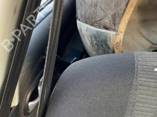 front-right-seatbelt-dacia-duster-hs_-2010-2011-2012-2013-2014-2015-2016-2017-2018-33553243 main image