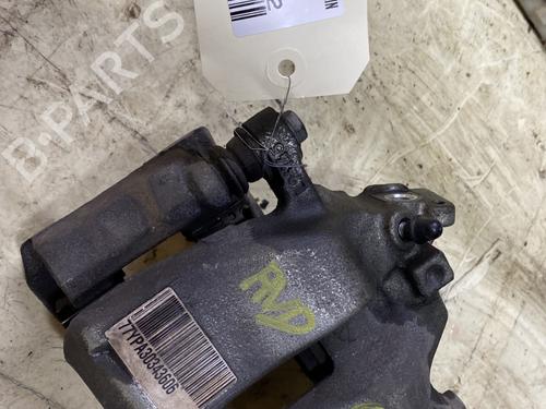 Used Right front brake caliper Right front brake caliper PEUGEOT 208 II (UB_, UP_, UW_, UJ_) 1.2 PureTech 100 (101 hp) 30400505 30400505