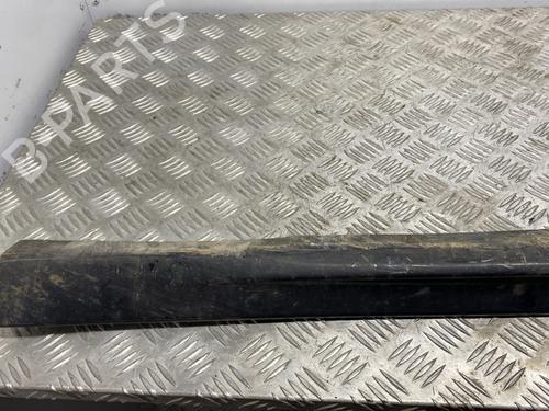 Højre sidekjole Højre sidekjole ALFA ROMEO GIULIETTA (940_) 1.6 JTDM (940FXD1A) (105 hp) 24508083 24508083