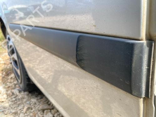 Dørliste Dørliste RENAULT MODUS / GRAND MODUS (F/JP0_) 1.5 dCi (FP0F, JP0F) (86 hp) 37611707 37611707