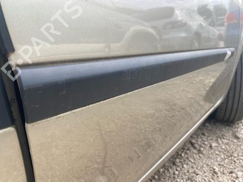 door-moulding-trim-renault-clio-iii-br01-cr01-2005-2006-2007-2008-2009-2010-2011-2012-2013-2014-39449078 main image