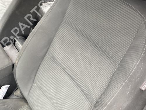 Left front seat VW GOLF VI (5K1) 1.4 | BP31884349C15 - Image 4