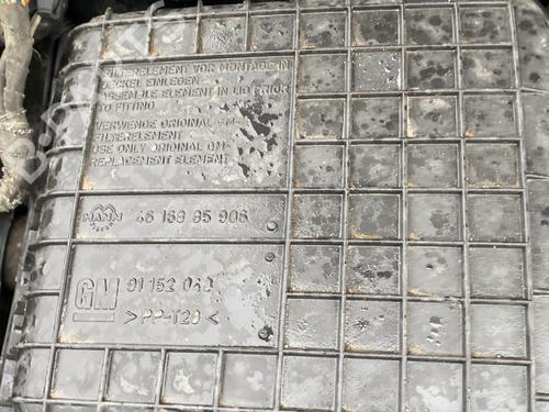 Used Air filter box Air filter box OPEL FRONTERA A Sport (U92) 2.0 i (52SUD2, 55SUD2) (115 hp) 31944296 31944296