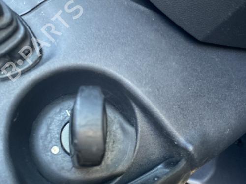 Clé de contact OPEL MERIVA A MPV (X03) 1.7 CDTI (E75) (100 hp) 31757569