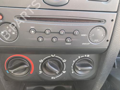 Used Radio RENAULT CLIO II (BB_, CB_) 1.2 (BB0A, BB0F, BB10, BB1K, BB28, BB2D, BB2H, CB0A,... (58 hp) 26653934