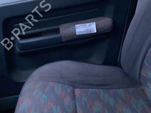 Used Right front seat Right front seat RENAULT RAPID Box Body/MPV (F40_, G40_) 1.2 (F406, G40A) (55 hp) 31929792 31929792