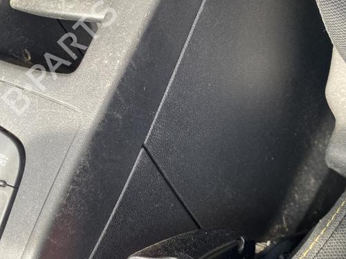 Used Armrest / Center console Armrest / Center console RENAULT GRAND SCÉNIC III (JZ0/1_) 1.9 dCi (JZ0J, JZ0N, JZ1K, JZ1S) (131 hp) 26584117 26584117