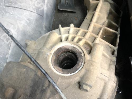 Used Front differential Front differential MERCEDES-BENZ M-CLASS (W163) ML 270 CDI (163.113) (163 hp) 20300663 20300663