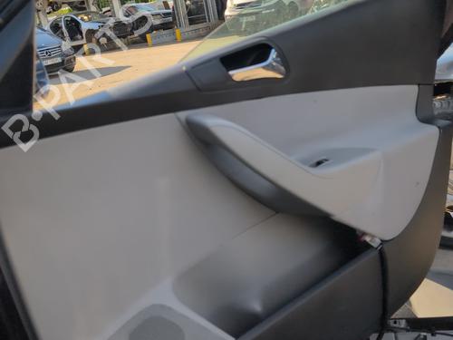 Høyre frontpanel Høyre frontpanel VW PASSAT B6 Variant (3C5) [2005-2011] 34110012 34110012