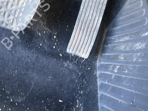 pedal-mercedes-benz-a-class-w169-2004-2005-2006-2007-2008-2009-2010-2011-2012-33725746 main image