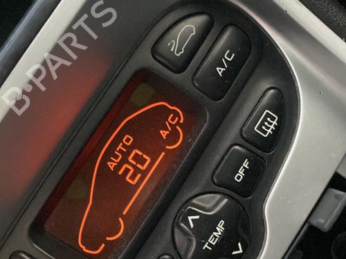 Used Climate control Climate control PEUGEOT 307 CC (3B) 2.0 16V (136 hp) 22358310 22358310