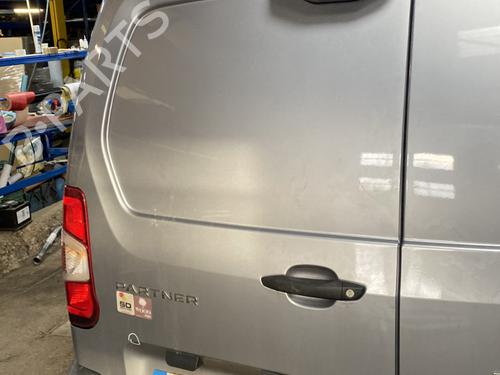Used Left tailgate PEUGEOT PARTNER Box Body/MPV (K9) 1.5 BlueHDI 130 (131 hp) 30683065