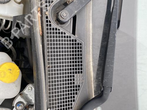 Used Front wiper motor Front wiper motor RENAULT TWINGO III (BCM_, BCA_) 1.0 SCe 65 (BCMJ) (65 hp) 33054506 33054506