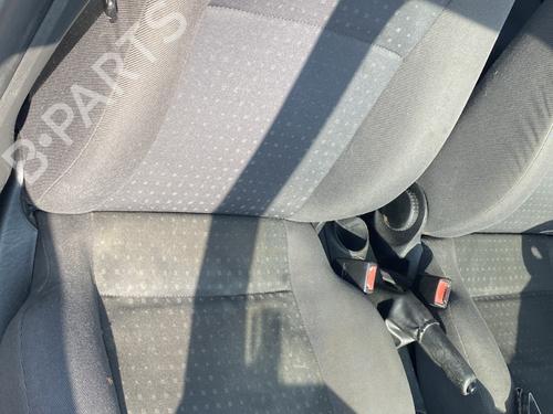 Stol høyre foran FORD FOCUS I (DAW, DBW) 1.8 16V 1226417