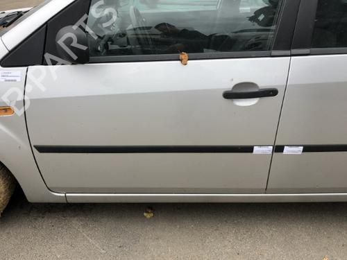 Used Left front door FORD FIESTA V (JH_, JD_) 1.4 TDCi (68 hp) 22126587