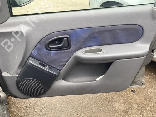 Forreste højre beklædning Forreste højre beklædning RENAULT CLIO I (B/C57_, 5/357_) [1990-1999] 33933877 33933877