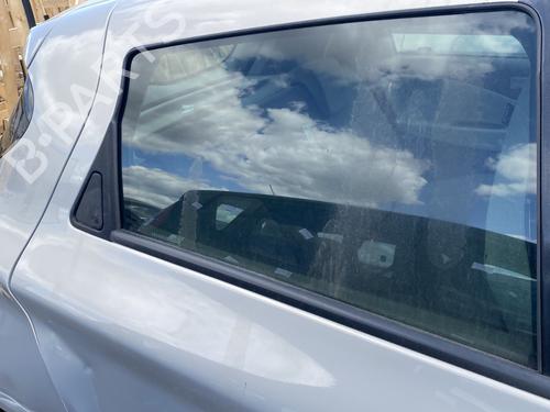 Rear right door window RENAULT ZOE (BFM_) ZOE 823003497R