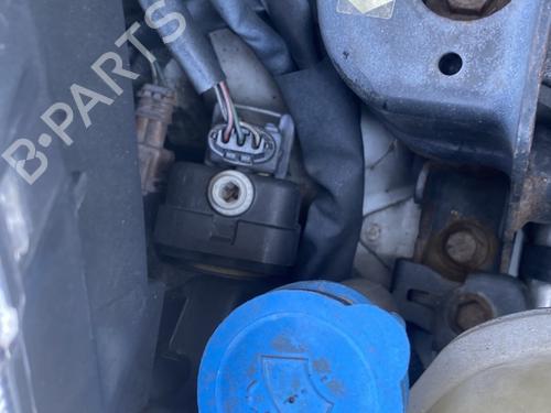 windscreen-washer-tank-toyota-yaris-_p9_-2005-2006-2007-2008-2009-2010-2011-2012-2013-2014-33553841 main image