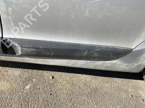 Used Door moulding trim RENAULT MEGANE III Hatchback (BZ0/1_, B3_) 1.5 dCi (BZ09, BZ0D, BZ1W, BZ29, BZ14) (110 hp) 25270506
