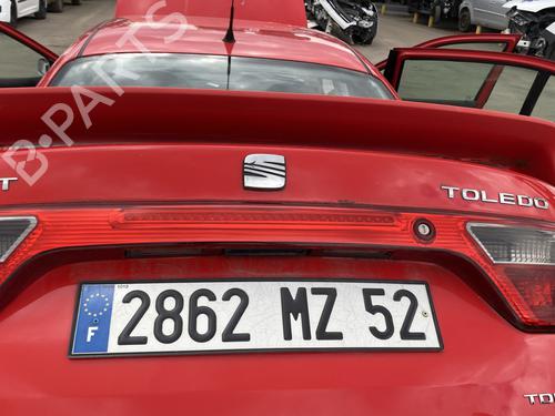 Luz central de freno SEAT TOLEDO II (1M2) 1.9 TDI (90 hp) 27730906