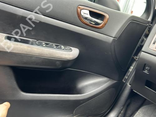 Used Front left panel Front left panel 21815926 21815926