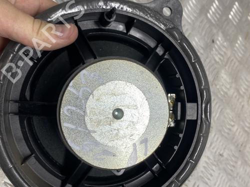speaker-renault-megane-iv-hatchback-b9amn_-2015-25977909 main image
