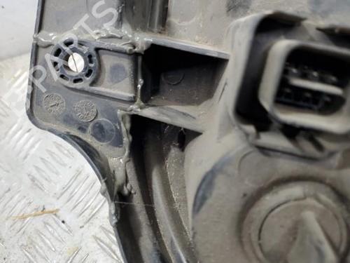 Left headlight HYUNDAI TUCSON (JM) 2.0 CRDi | BP22119168C28 