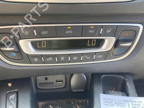 Climate control RENAULT SCÉNIC III (JZ0/1_) 1.6 dCi (JZ00, JZ12) | BP27304314I5 