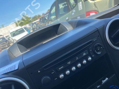 Radio PEUGEOT PARTNER Tepee 1.6 HDi | BP37078694E6 - Image 2
