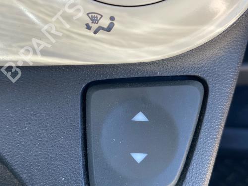 Right front window switch FIAT 500 (312_) 1.3 D Multijet (312AXE1A) | BP37035251I26 - Image 2