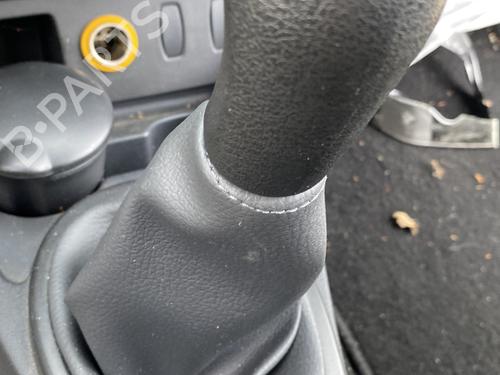 shift-knob-dacia-duster-hs_-2010-2011-2012-2013-2014-2015-2016-2017-2018-30322249 main image