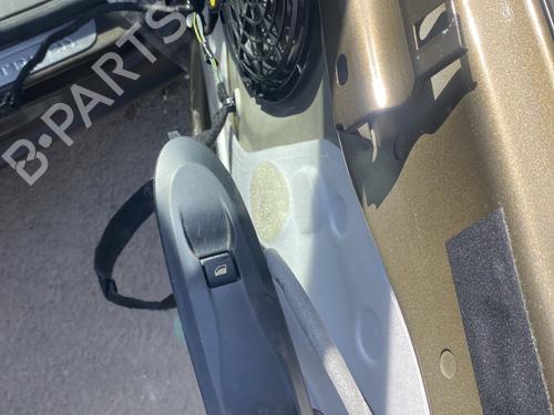 right-front-window-switch-citroen-c4-ii-nc_-2009-24940744 main image