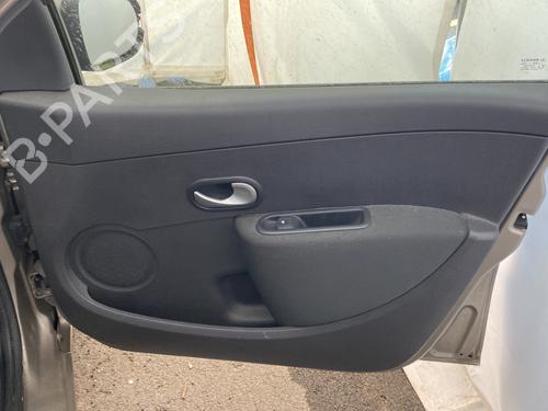 Used Front right panel Front right panel RENAULT CLIO III Grandtour (KR0/1_) 1.5 dCi (KR0F) (86 hp) 30359803 30359803