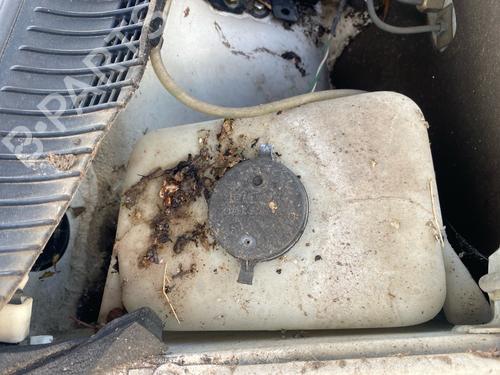 Used Windscreen washer tank Windscreen washer tank PEUGEOT 405 I (15B) 1.6 (94 hp) 40530290 40530290