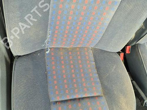 Used Right front seat Right front seat 22120558 22120558