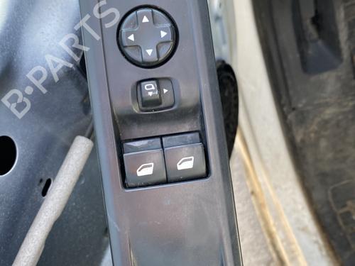 Used Left front window switch Left front window switch PEUGEOT EXPERT Van (V_) 1.6 BlueHDi 115 (115 hp) 25588382 25588382