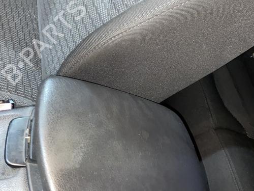 Armrest / Center console PEUGEOT 308 I (4A_, 4C_) 1.6 HDi | BP30861055I20