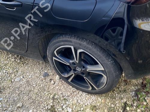 Used Rear axle OPEL CORSA F (P2JO) 1.2 (68) (101 hp) 23782985