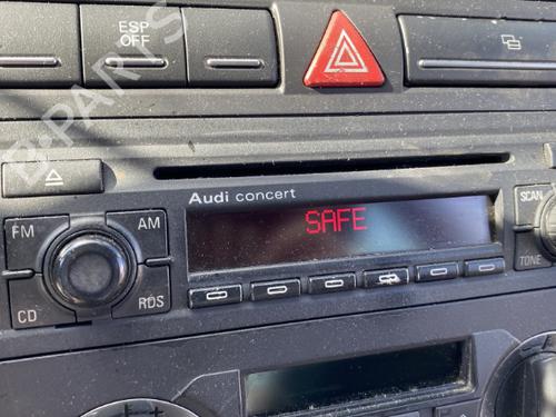Used Radio AUDI A3 (8P1) [2003-2013]  19909221