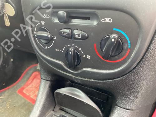 Used Climate control Climate control PEUGEOT 206 Hatchback (2A/C) 2.0 HDI 90 (90 hp) 39520254 39520254