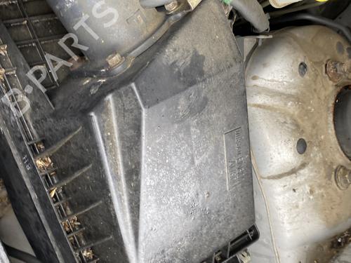 Used Air filter box NISSAN X-TRAIL I (T30) 2.2 Di 4x4 (114 hp) 31994764